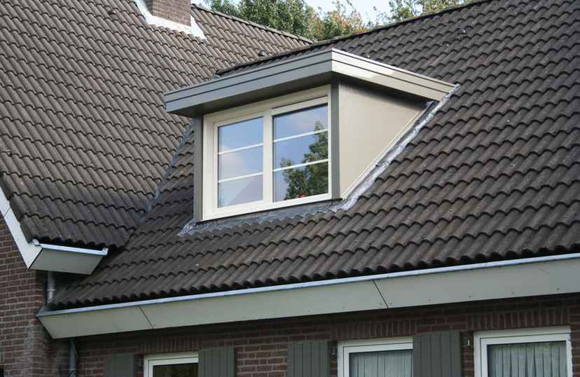 Grijze polyester dakkapel